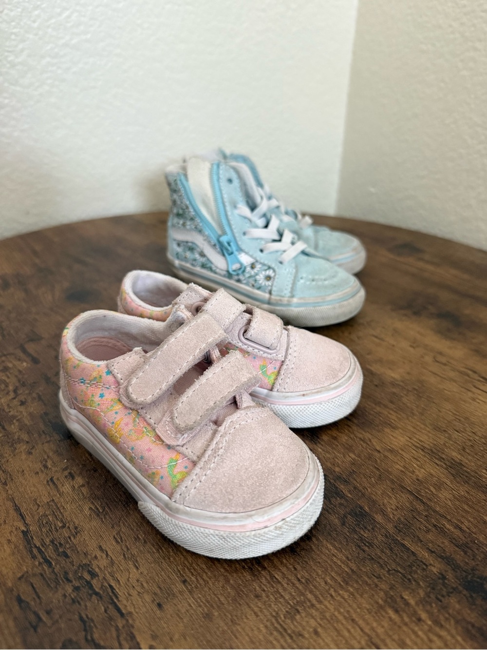 Vans Toddler Shoes - Pink Old Skool V Size 4 & Blue Sk8-Hi Zip Size 6